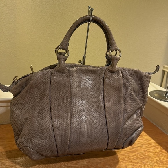 MCM Handbag Made In Italy- Rare - Picture 3 of 12